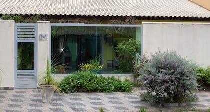 P004 Casa c 3 Dorm. Apenas 150m da Praia