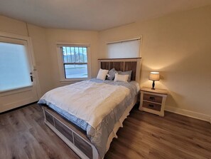 5 soverom, strykejern/-brett, wi-fi og sengetøy