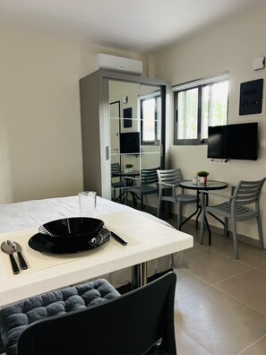 1 bedroom, iron/ironing board, free WiFi, bed sheets - Modern studio between city center and Glyfada (5 mins from metro Elliniko) (Elliniko)
