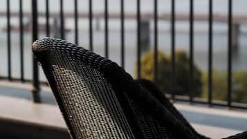 Suite | Skrivebord, blendingsgardiner, lydisolert og wi-fi (inkludert)