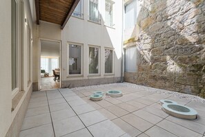 Terrace/patio - GuestReady - Porto's Peaceful Hideaway (Porto)