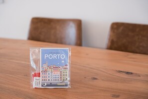 Dining - GuestReady - Porto's Peaceful Hideaway (Porto)