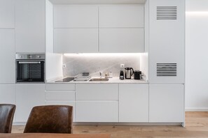 Fridge, oven, dishwasher, coffee/tea maker - GuestReady - Porto's Peaceful Hideaway (Porto)