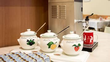 Dagelijks ontbijtbuffet (EUR 19 per persoon)