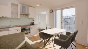 Living area - Vienna Stay Apartments Pezzl 1170 (Vienna)