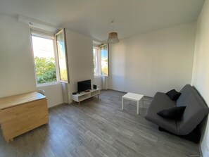 TV - Belle de Mai, Appartement Orange (Marseille)