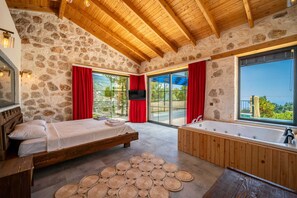 4 makuuhuonetta, Wi-Fi, vuodevaatteet