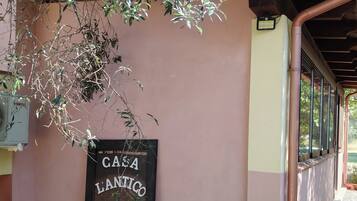 DĂ©tail de lâextĂ©rieur