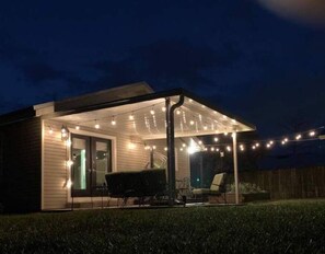 Terrace/patio - Sandals & Friends-Pet Friendly Bungalow (Pensacola)