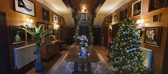 Cader suite at PenYcoed Hall incl Luxury Hot Tub