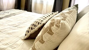 3 chambres, fer et planche à repasser, Wi-Fi gratuit, draps fournis