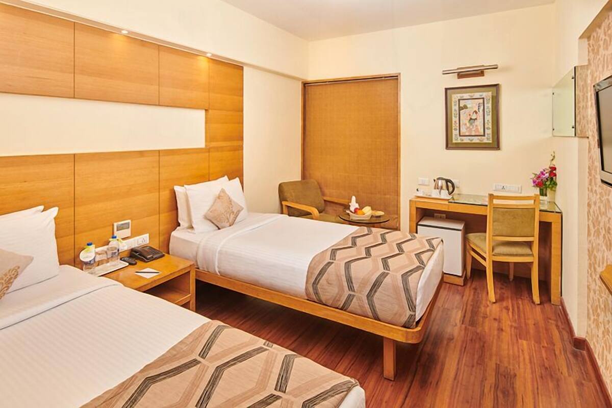 Superior Double or Twin Room, City View | Desk, blackout curtains, iron/ironing board, free WiFi
