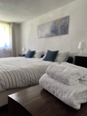 1 Schlafzimmer, Schreibtisch, Bügeleisen/Bügelbrett, kostenloses WLAN