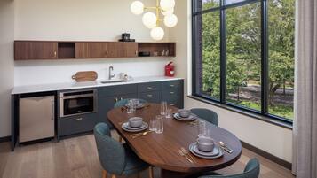 Suite (Heartwood) | Premium bedding, down comforters, in-room safe, laptop workspace