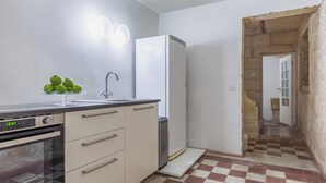 Uklassifisert bilde, 4 av 6, knapp