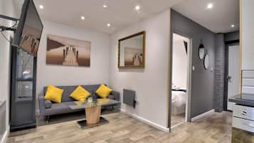 Basic Cabin | Interior