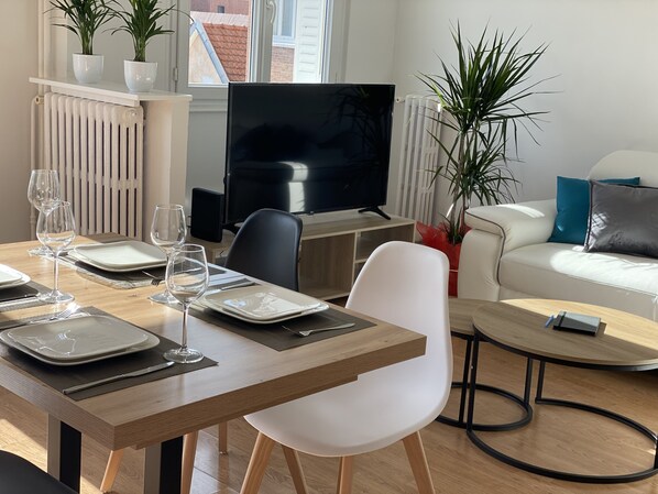 Dining - Chez Julien,lumineux-accueillant-spasieux (Troyes)