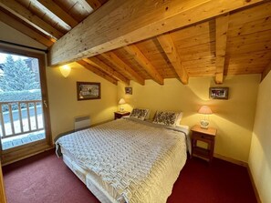 4 bedrooms, WiFi - Chalet, wifi, sauna, terrace, fireplace or stove, parking, tv, ski locker, 100m², Les Gets (Les Gets)
