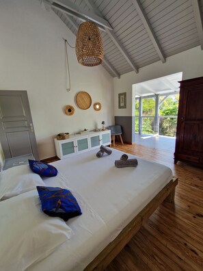 5 Schlafzimmer, Reisekinderbett, WLAN, Bettwäsche