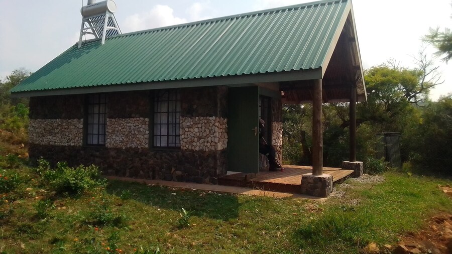 Khelekhele Lodge & Campsite