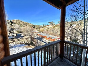 Property grounds - Cozy, 3-story, luxury cabin in the heart of Summerhaven! (Mount Lemmon)