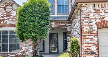 4 bedrooms+Outdoor gazebo+Garage+office