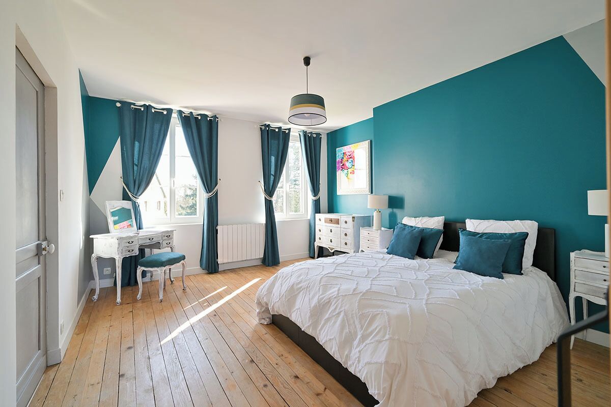 5 chambres, fer et planche à repasser, Wi-Fi, draps fournis