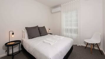 Basic House | 2 bedrooms, iron/ironing board, bed sheets