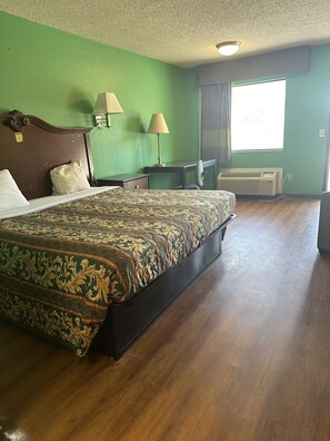 Enkeltrom – standard | Wi-fi (inkludert) og sengetøy