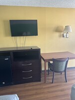 Standard Double Room | Free WiFi, bed sheets