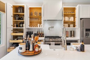 Fridge, microwave, oven, stovetop - Wellness Retreat • Sleeps 16 • Sauna + Hot Tub • Dog Friendly (Swannanoa)