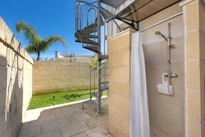 Property grounds - Villetta della Poesia by BarbarHouse (Torre dell'Orso)