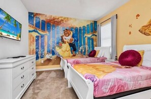 7 chambres, fer et planche à repasser, lit de bébé portatif, Wi-Fi