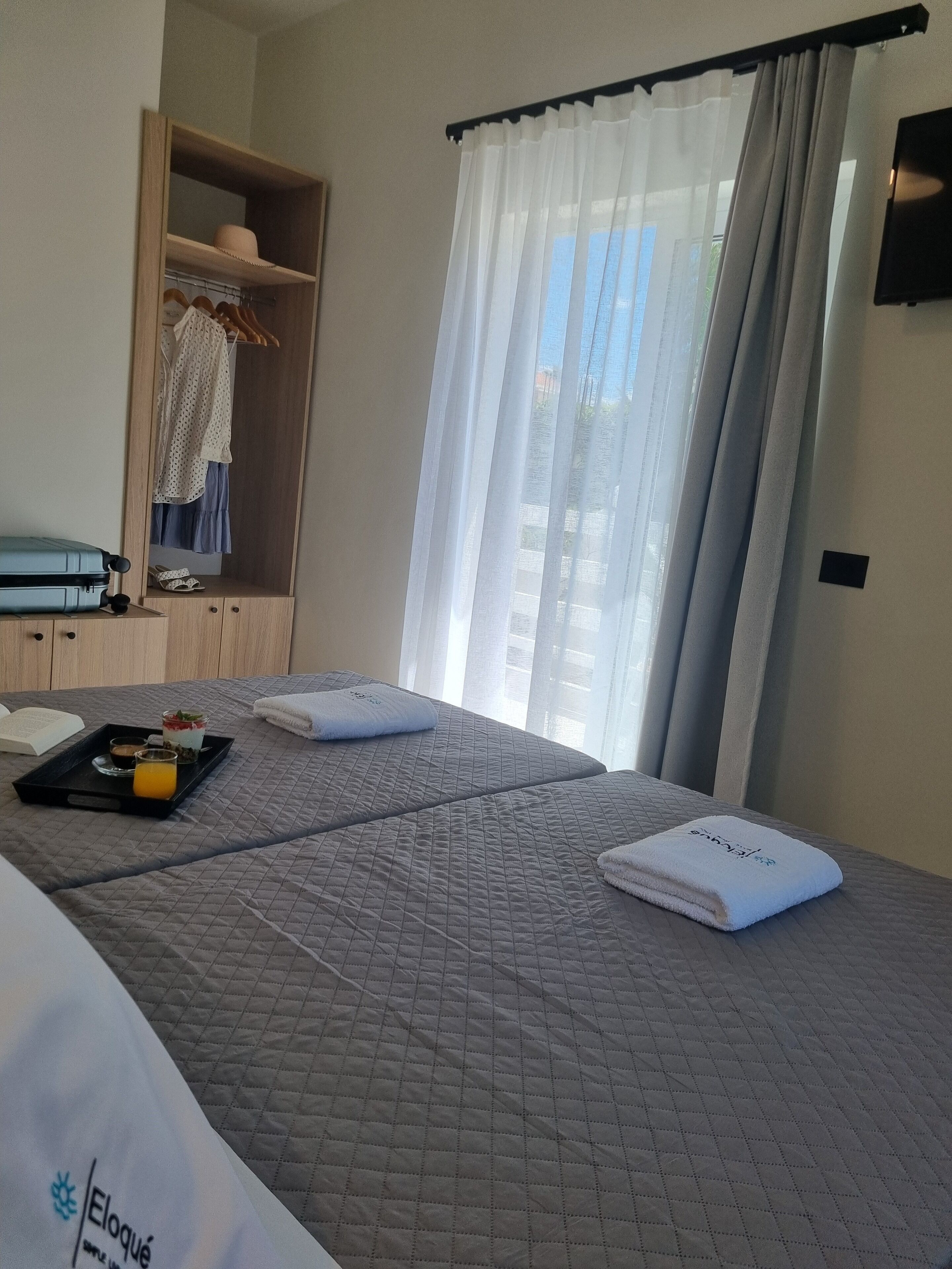 Apartment with balcony | Blackout drapes, iron/ironing board, free WiFi, bed sheets