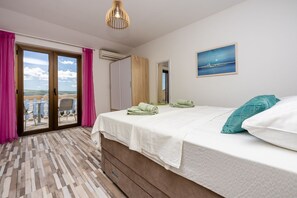 1 chambre, bureau, Wi-Fi gratuit, draps fournis