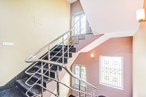 Lobby - OYO Maa Santoshi (Barasat)