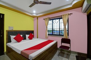 1 bedroom, bed sheets - Flagship Hotel Mahal And Restaurant (Kolkata)