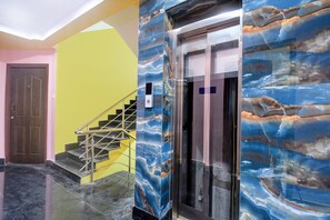 Lobby - Flagship Hotel Mahal And Restaurant (Kolkata)