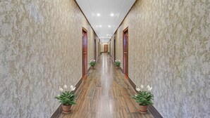 Lobby - Collection O Sagayi International Resort (Hassan)