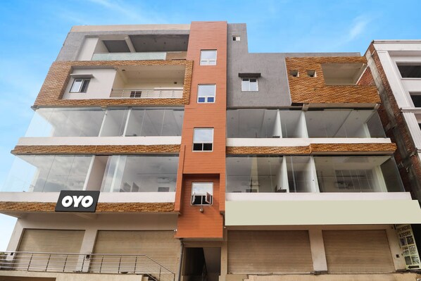 숙박 시설 정면