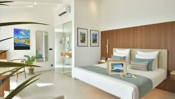 Vila Mewah, pemandangan samudra | 4 kamar tidur, brankas, dan didekorasi berbeda-beda