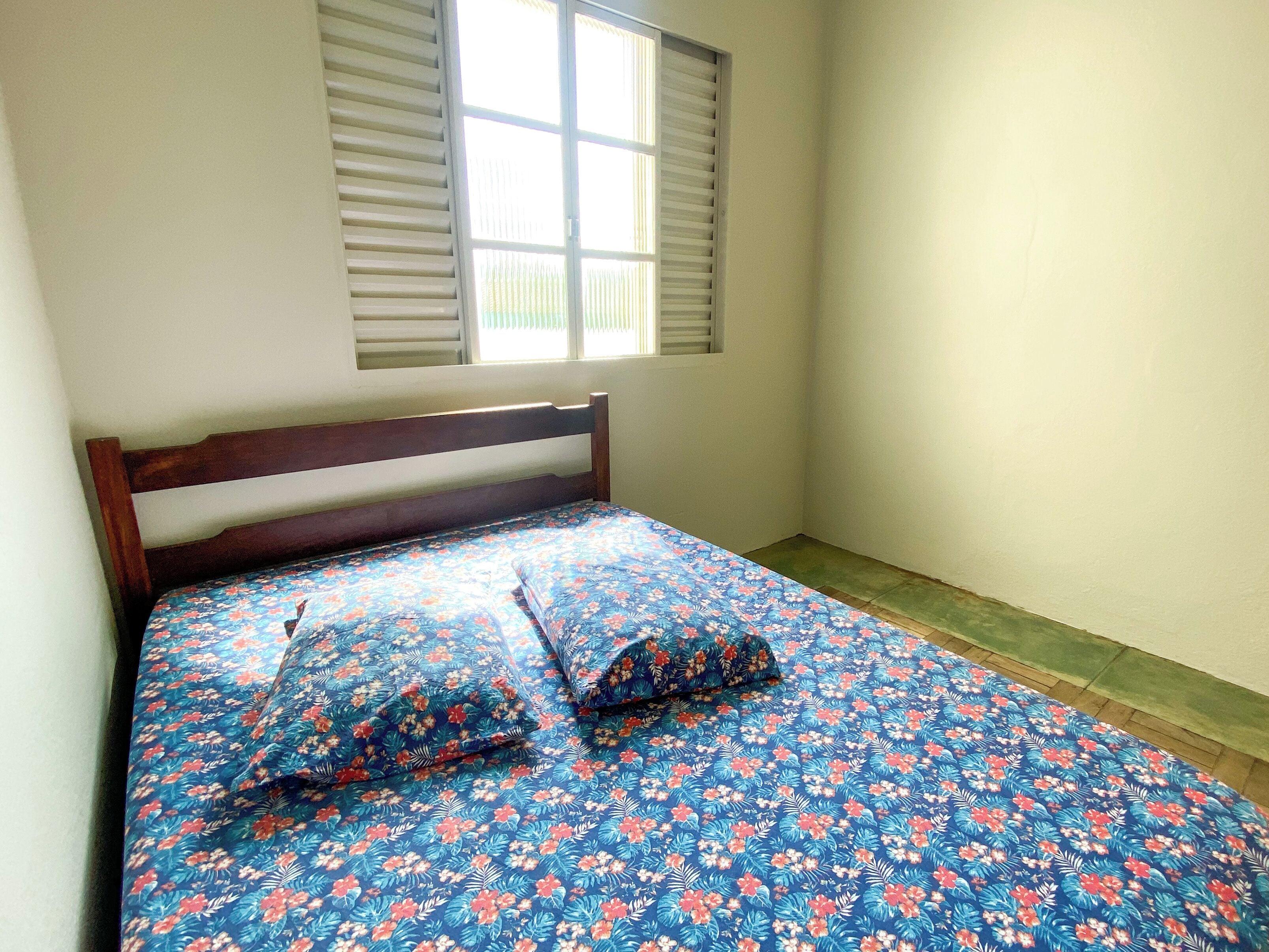 Quarto econômico | Wi-Fi de cortesia