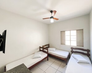 Chambre Triple Économique | Wi-Fi gratuit