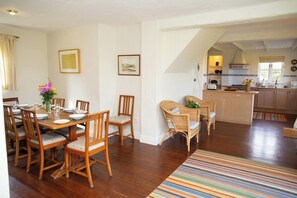 Dining - Brynceirios, Newport (Newport)
