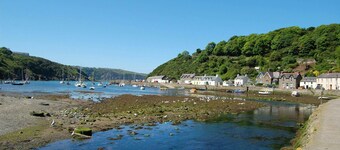 Tal y Gaer Cottage, Fishguard