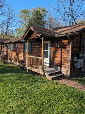 Exterior detail - Welcome to your cozy retreat near Asheville  (Candler)