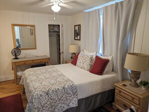 1 Schlafzimmer, Schreibtisch, Bügeleisen/Bügelbrett, kostenloses WLAN