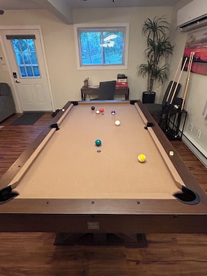 Spielezimmer