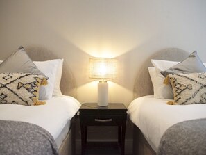 2 habitaciones, tabla de planchar con plancha y wifi gratis