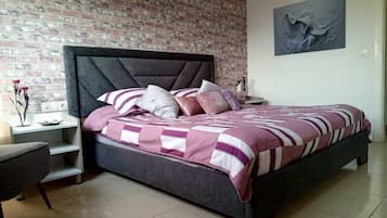 Chalet, 2 Bedrooms, Accessible, Smoking | 2 bedrooms